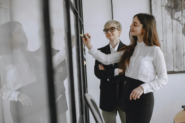 Driving uk business success: leveraging big data strategies for accelerated growth